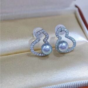 Real Zhenduoma Freshwater Pearl Earrings – 5.3mm Gourd Design, S925 Silver Studs